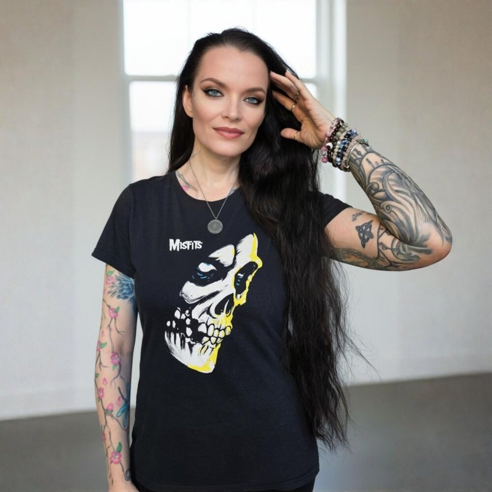 Misfits ✦ Skull Graphic Band Tee ✦ 2017 Bioworld Merch w/ Black Cotton M NWT